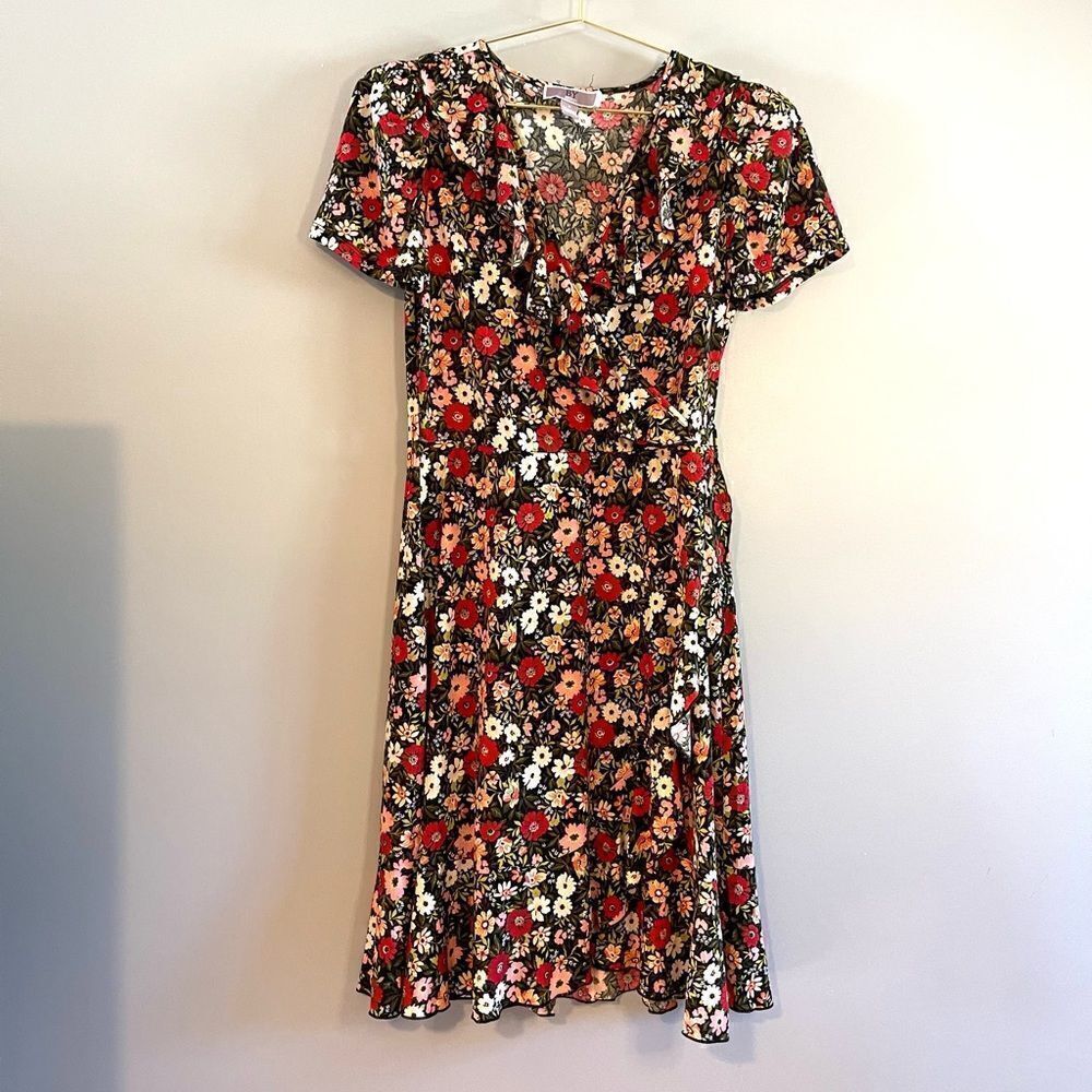 VTG By Design Red/Pink/Black Floral Puff Sleeve Surplice Faux Wrap Midi Dress, M